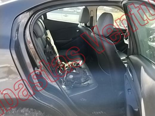 MAZDA MAZDA 2 2021, foto 13 de 19