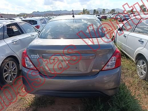 NISSAN VERSA 2018, foto 6 de 19