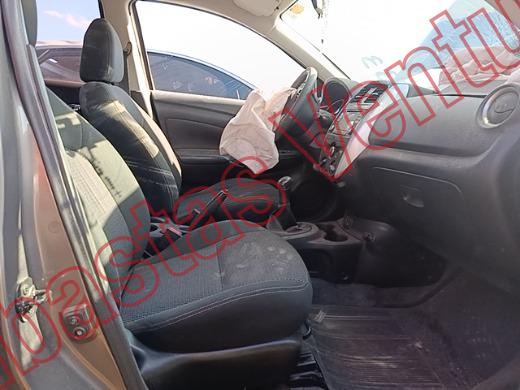NISSAN VERSA 2018, foto 12 de 19
