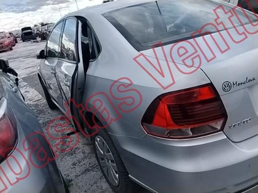 VOLKSWAGEN VENTO 2018, foto 8 de 19