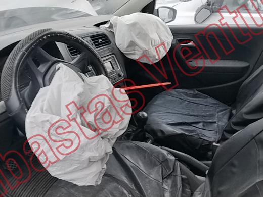 VOLKSWAGEN VENTO 2018, foto 17 de 19