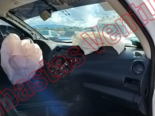 NISSAN NP 300 2018, foto 14 de 19