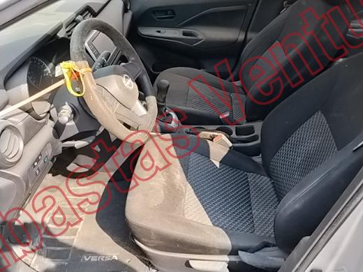 NISSAN VERSA 2023, foto 17 de 19