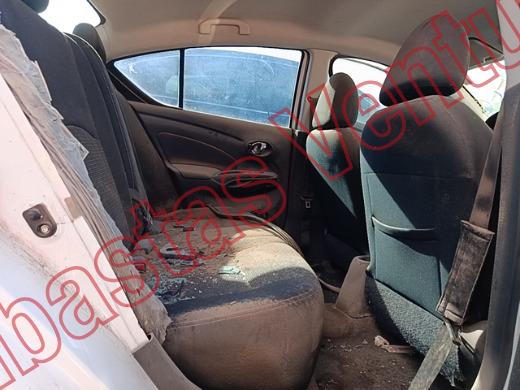NISSAN VERSA 2016, foto 13 de 19