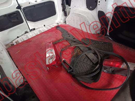 RENAULT KANGOO 2019, foto 13 de 19