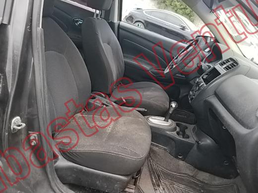 NISSAN VERSA 2017, foto 12 de 19