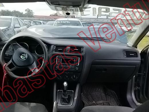 VOLKSWAGEN JETTA 2016, foto 14 de 19