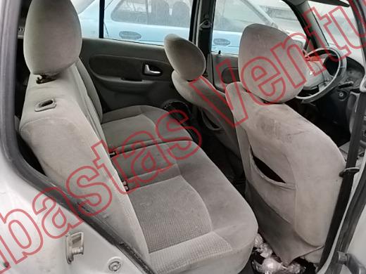 RENAULT CLIO 2006, foto 13 de 19