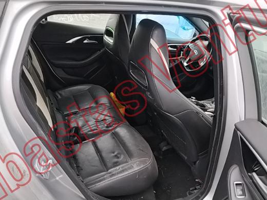 INFINITI QX30 2017, foto 13 de 19