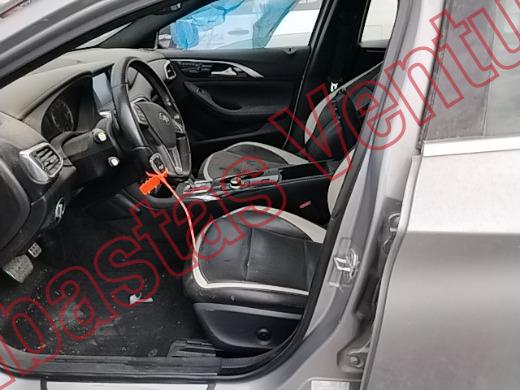 INFINITI QX30 2017, foto 17 de 19