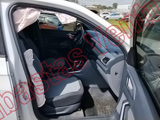 VOLKSWAGEN T-CROSS 2021, foto 12 de 19