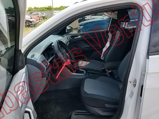 VOLKSWAGEN T-CROSS 2021, foto 17 de 19