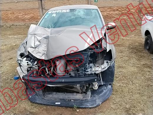VOLKSWAGEN VENTO 2016, foto 2 de 19