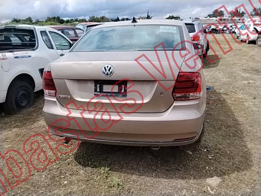 VOLKSWAGEN VENTO 2016, foto 6 de 19