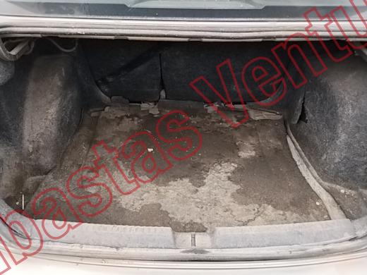 VOLKSWAGEN VENTO 2016, foto 15 de 19