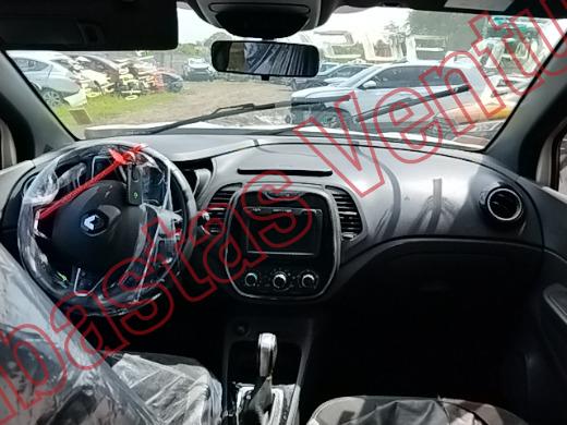 RENAULT CAPTUR 2020, foto 14 de 19