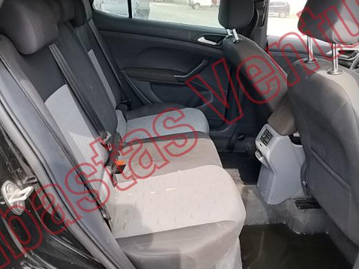 VOLKSWAGEN T-CROSS 2020, foto 13 de 19