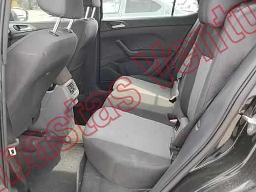 VOLKSWAGEN T-CROSS 2020, foto 16 de 19