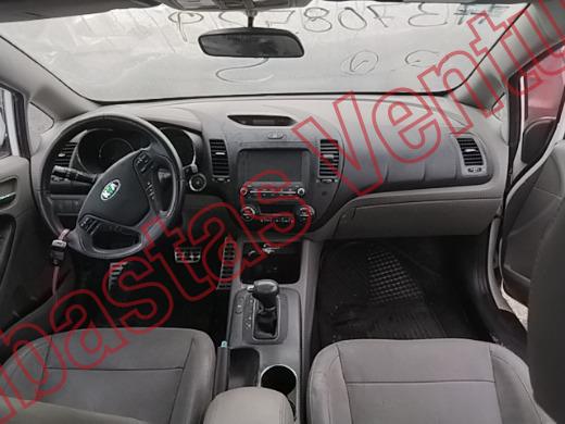 KIA FORTE   2016, foto 14 de 19