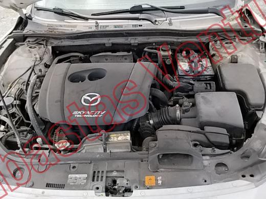 MAZDA M3S 2015, foto 10 de 19