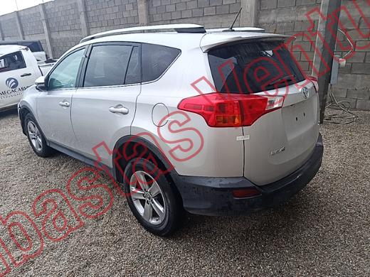TOYOTA RAV4 2015, foto 7 de 19