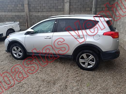TOYOTA RAV4 2015, foto 8 de 19