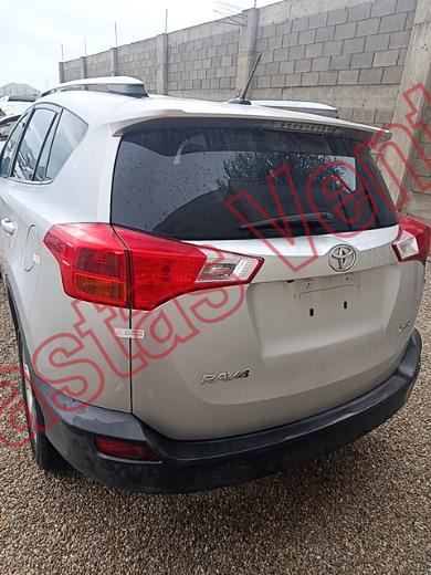 TOYOTA RAV4 2015, foto 19 de 19