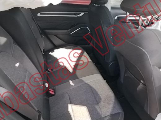 GEELY EMGRAND  2025, foto 13 de 19