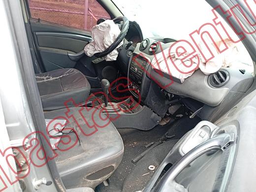 RENAULT DUSTER 2013, foto 12 de 19