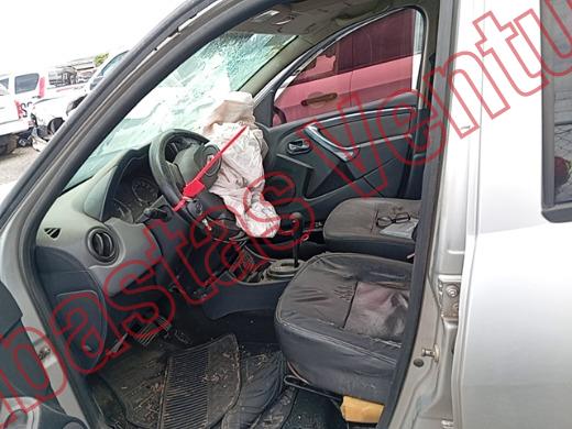 RENAULT DUSTER 2013, foto 17 de 19