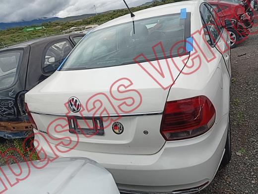 VOLKSWAGEN VENTO 2017, foto 6 de 19