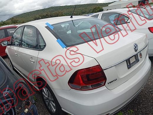 VOLKSWAGEN VENTO 2017, foto 7 de 19