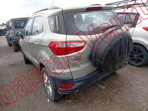 FORD ECOSPORT 2015, foto 7 de 19