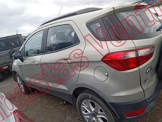 FORD ECOSPORT 2015, foto 8 de 19