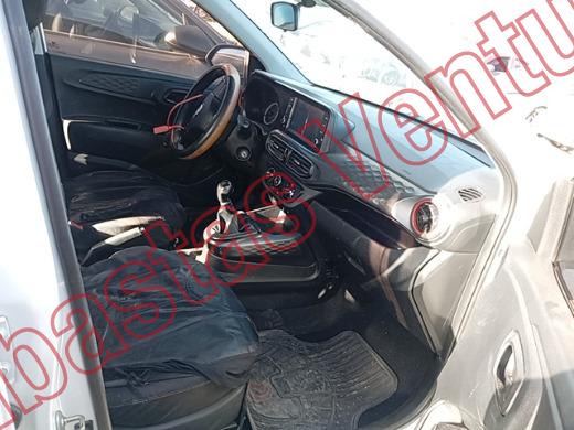 HYUNDAI GRAND I10 2023, foto 12 de 19