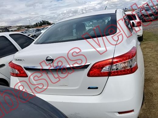 NISSAN SENTRA 2016, foto 6 de 19