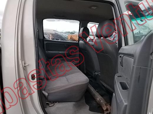 TOYOTA HILUX 2012, foto 13 de 19