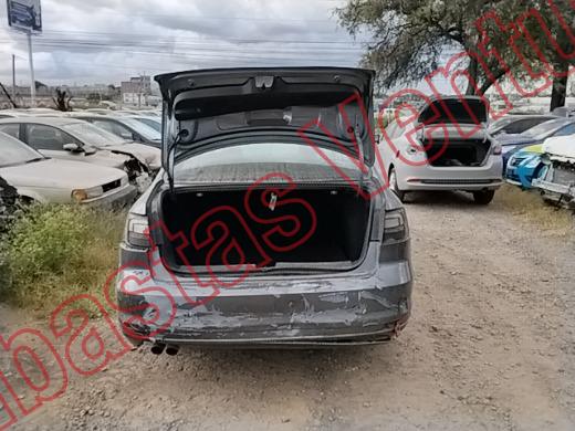 VOLKSWAGEN JETTA 2016, foto 6 de 19