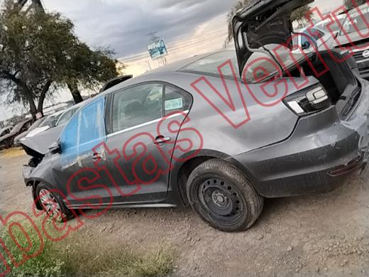 VOLKSWAGEN JETTA 2016, foto 8 de 19