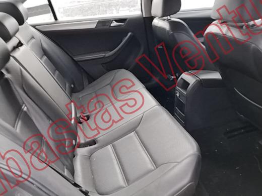 VOLKSWAGEN JETTA 2016, foto 13 de 19