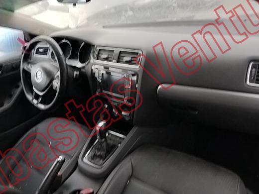 VOLKSWAGEN JETTA 2016, foto 14 de 19