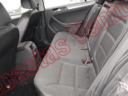 VOLKSWAGEN JETTA 2016, foto 16 de 19
