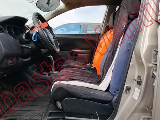 NISSAN TIIDA 2012, foto 17 de 19