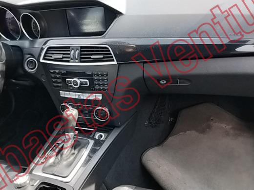 MERCEDES BENZ C200 2014, foto 14 de 19