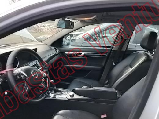 MERCEDES BENZ C200 2014, foto 17 de 19