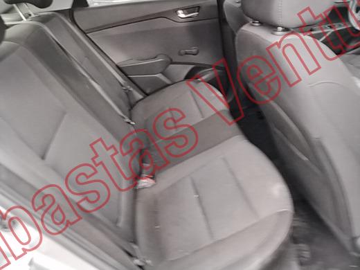 HYUNDAI ACCENT 2022, foto 13 de 19