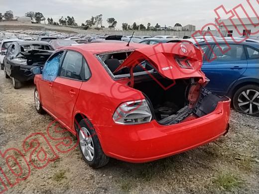 VOLKSWAGEN VENTO 2014, foto 7 de 19