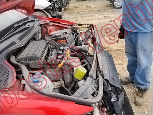 VOLKSWAGEN VENTO 2014, foto 11 de 19