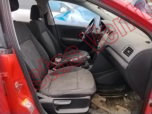 VOLKSWAGEN VENTO 2014, foto 12 de 19