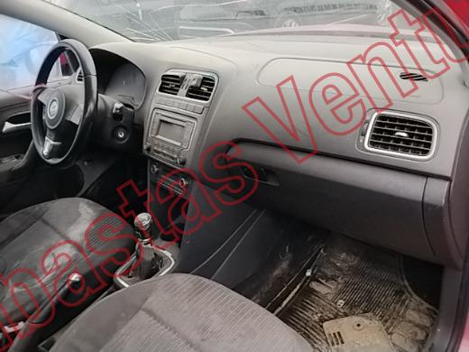 VOLKSWAGEN VENTO 2014, foto 14 de 19